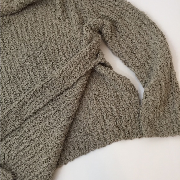 LUSH TEDDY SWEATER - Picture 4 of 4